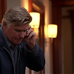 WHITE_COLLAR_-_E4X09_GLOVES_OFF_626.jpg