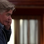 WHITE_COLLAR_-_E4X09_GLOVES_OFF_632.jpg