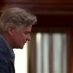 WHITE_COLLAR_-_E4X09_GLOVES_OFF_641.jpg