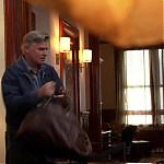 WHITE_COLLAR_-_E4X09_GLOVES_OFF_642.jpg