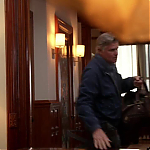WHITE_COLLAR_-_E4X09_GLOVES_OFF_651.jpg