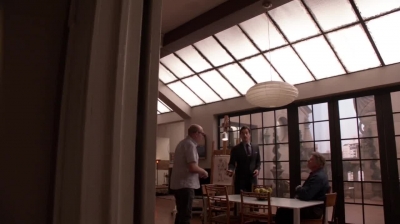 WHITE_COLLAR_-_E4X10_VESTED_INTEREST_060.jpg
