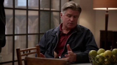 WHITE_COLLAR_-_E4X10_VESTED_INTEREST_093.jpg