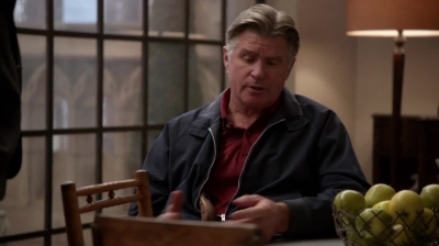 WHITE_COLLAR_-_E4X10_VESTED_INTEREST_094.jpg