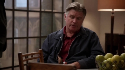 WHITE_COLLAR_-_E4X10_VESTED_INTEREST_096.jpg