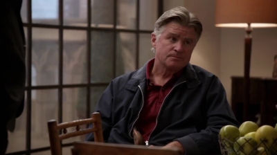 WHITE_COLLAR_-_E4X10_VESTED_INTEREST_102.jpg