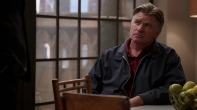 WHITE_COLLAR_-_E4X10_VESTED_INTEREST_116.jpg