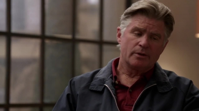 WHITE_COLLAR_-_E4X10_VESTED_INTEREST_118.jpg