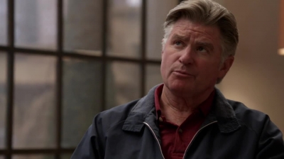 WHITE_COLLAR_-_E4X10_VESTED_INTEREST_125.jpg