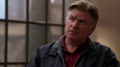 WHITE_COLLAR_-_E4X10_VESTED_INTEREST_137.jpg