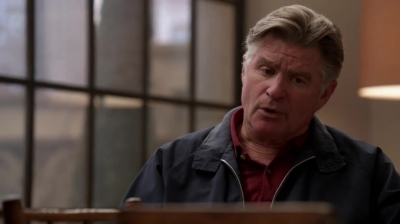 WHITE_COLLAR_-_E4X10_VESTED_INTEREST_143.jpg