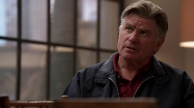 WHITE_COLLAR_-_E4X10_VESTED_INTEREST_151.jpg