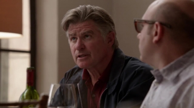 WHITE_COLLAR_-_E4X10_VESTED_INTEREST_242.jpg