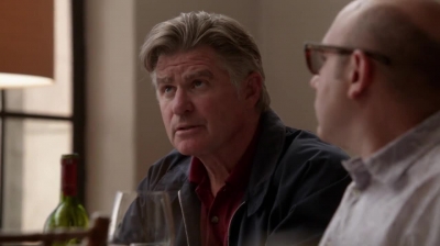 WHITE_COLLAR_-_E4X10_VESTED_INTEREST_244.jpg
