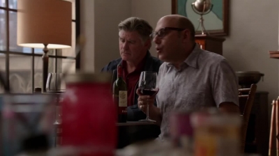 WHITE_COLLAR_-_E4X10_VESTED_INTEREST_260.jpg