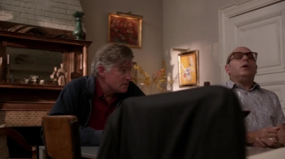 WHITE_COLLAR_-_E4X10_VESTED_INTEREST_319.jpg