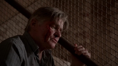 WHITE_COLLAR_-_E4X10_VESTED_INTEREST_501.jpg