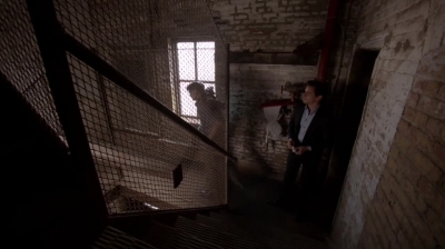 WHITE_COLLAR_-_E4X10_VESTED_INTEREST_606.jpg