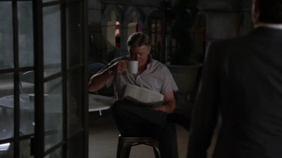 WHITE_COLLAR_-_E4X10_VESTED_INTEREST_623.jpg