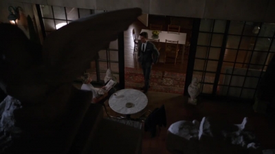 WHITE_COLLAR_-_E4X10_VESTED_INTEREST_634.jpg