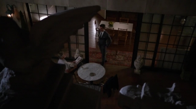 WHITE_COLLAR_-_E4X10_VESTED_INTEREST_635.jpg