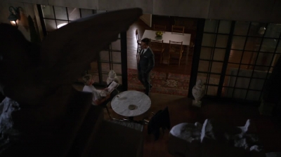 WHITE_COLLAR_-_E4X10_VESTED_INTEREST_637.jpg