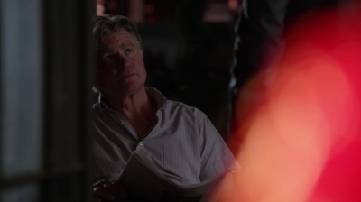 WHITE_COLLAR_-_E4X10_VESTED_INTEREST_640.jpg