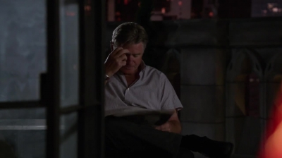 WHITE_COLLAR_-_E4X10_VESTED_INTEREST_688.jpg