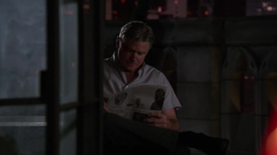 WHITE_COLLAR_-_E4X10_VESTED_INTEREST_690.jpg