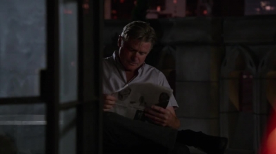 WHITE_COLLAR_-_E4X10_VESTED_INTEREST_691.jpg