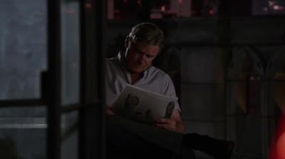 WHITE_COLLAR_-_E4X10_VESTED_INTEREST_693.jpg