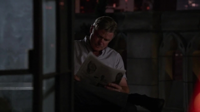 WHITE_COLLAR_-_E4X10_VESTED_INTEREST_694.jpg