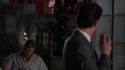 WHITE_COLLAR_-_E4X10_VESTED_INTEREST_712.jpg
