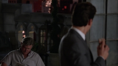 WHITE_COLLAR_-_E4X10_VESTED_INTEREST_713.jpg