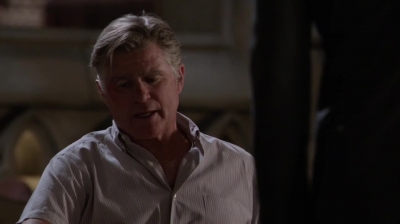 WHITE_COLLAR_-_E4X11_FAMILY_BUSINESS_0017.jpg