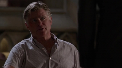 WHITE_COLLAR_-_E4X11_FAMILY_BUSINESS_0022.jpg