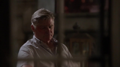 WHITE_COLLAR_-_E4X11_FAMILY_BUSINESS_0032.jpg