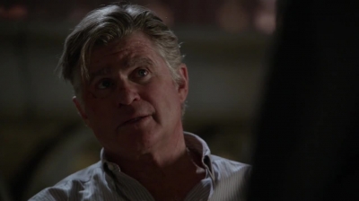 WHITE_COLLAR_-_E4X11_FAMILY_BUSINESS_0050.jpg