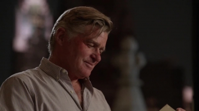 WHITE_COLLAR_-_E4X11_FAMILY_BUSINESS_0076.jpg