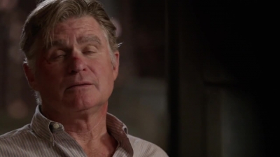WHITE_COLLAR_-_E4X11_FAMILY_BUSINESS_0161.jpg