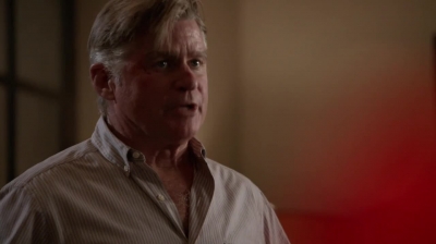 WHITE_COLLAR_-_E4X11_FAMILY_BUSINESS_0207.jpg