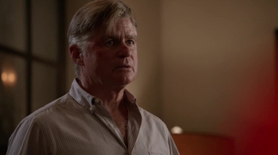 WHITE_COLLAR_-_E4X11_FAMILY_BUSINESS_0220.jpg