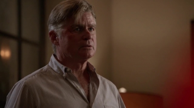 WHITE_COLLAR_-_E4X11_FAMILY_BUSINESS_0222.jpg