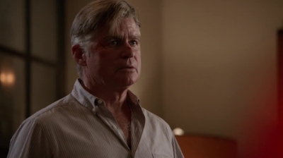 WHITE_COLLAR_-_E4X11_FAMILY_BUSINESS_0223.jpg