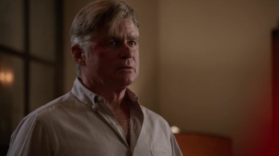 WHITE_COLLAR_-_E4X11_FAMILY_BUSINESS_0225.jpg