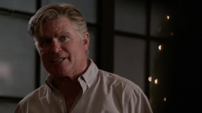 WHITE_COLLAR_-_E4X11_FAMILY_BUSINESS_0288.jpg