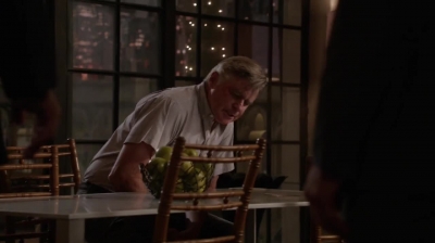 WHITE_COLLAR_-_E4X11_FAMILY_BUSINESS_0309.jpg
