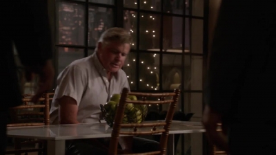 WHITE_COLLAR_-_E4X11_FAMILY_BUSINESS_0312.jpg