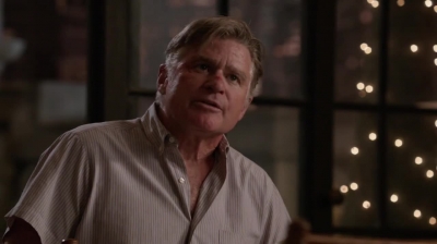 WHITE_COLLAR_-_E4X11_FAMILY_BUSINESS_0318.jpg