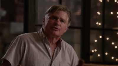 WHITE_COLLAR_-_E4X11_FAMILY_BUSINESS_0319.jpg